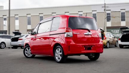 2012 Toyota Spade F Model – Push Button Start image 329695