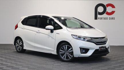 2013 Honda Fit Hybrid S-Package image 328173