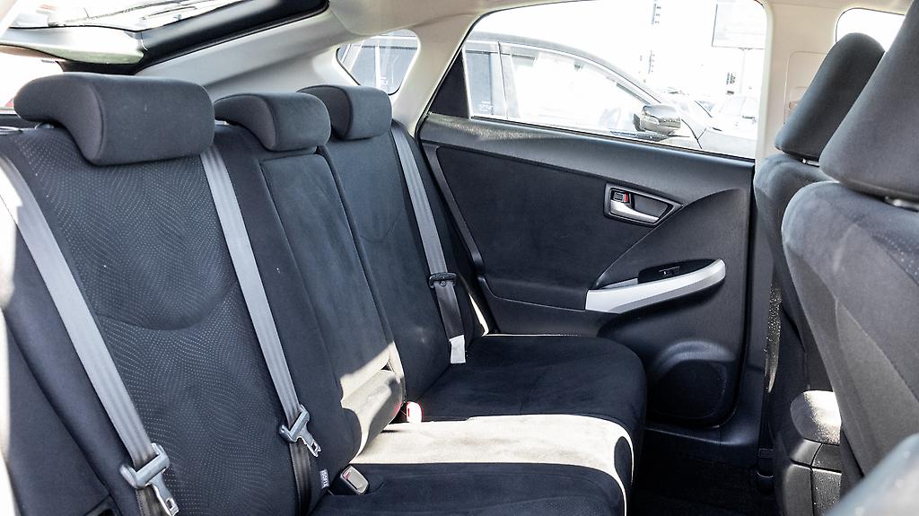 2012 Toyota Prius S MODEL slick design image 333507