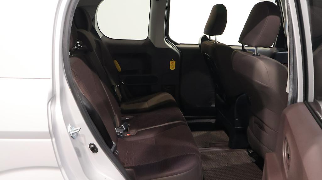 2014 Toyota Spade G Model – Alloy Wheels image 329166