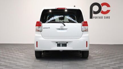 2015 Toyota Spade G Model image 328245