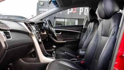 2015 Hyundai I30 Leather PKG 6sp MANUAL image 330227