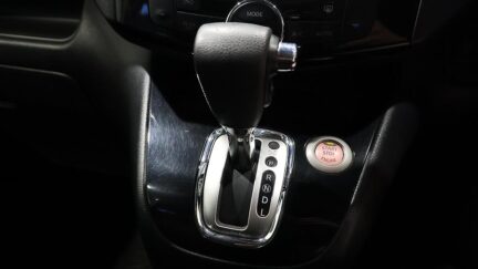 2015 Nissan Serena Hybrid Highway Star V Selection Safety S image 329371