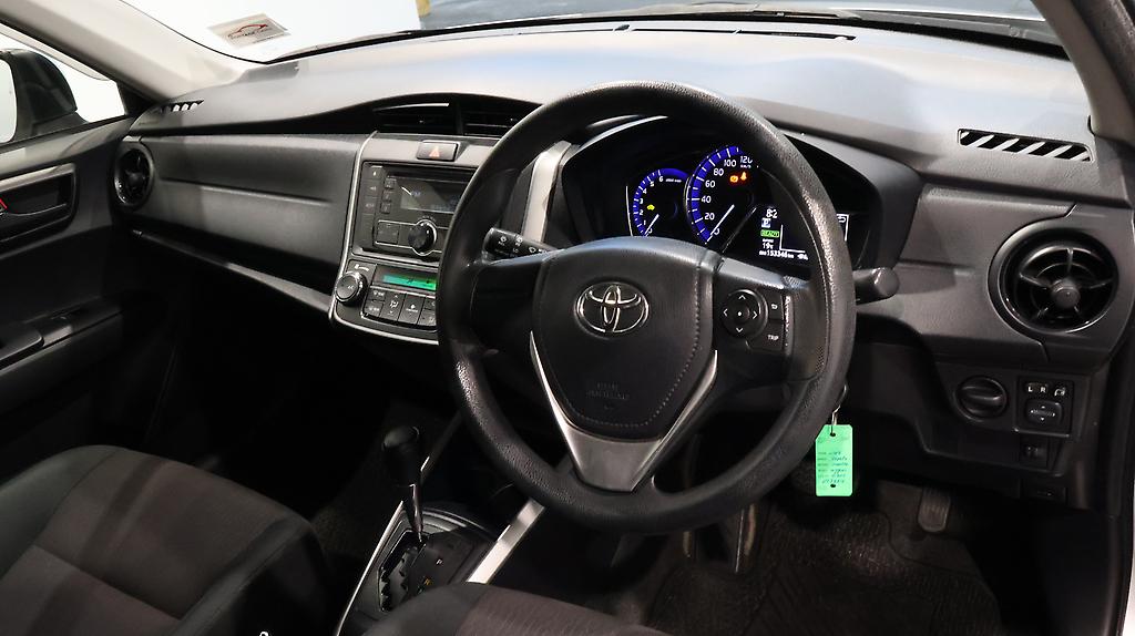 2015 Toyota Corolla FIELDER image 330113