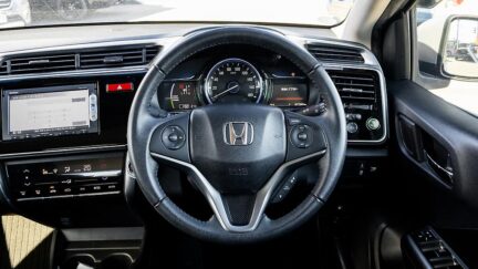 2014 Honda Grace Hybrid Low KMS Push start image 328706