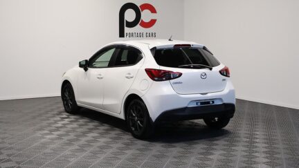 2015 Mazda Demio image 330759
