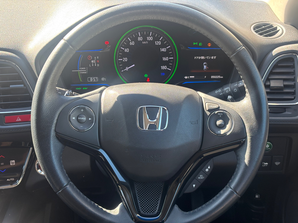 2014 Honda Vezel Hybrid X, Low KMS image 327639