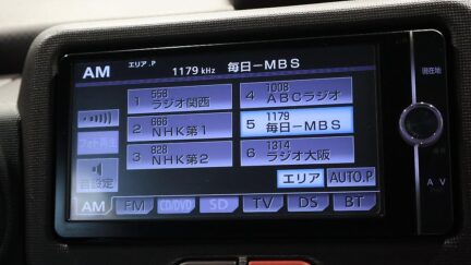 2013 Toyota Spade X – Power Sliding Door easy access image 328122