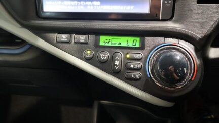 2013 Toyota Aqua S MODEL PUSH BUTTON START R/CAMERA image 330054