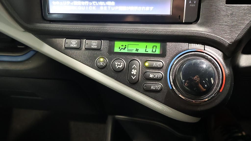2013 Toyota Aqua S MODEL PUSH BUTTON START R/CAMERA image 330054