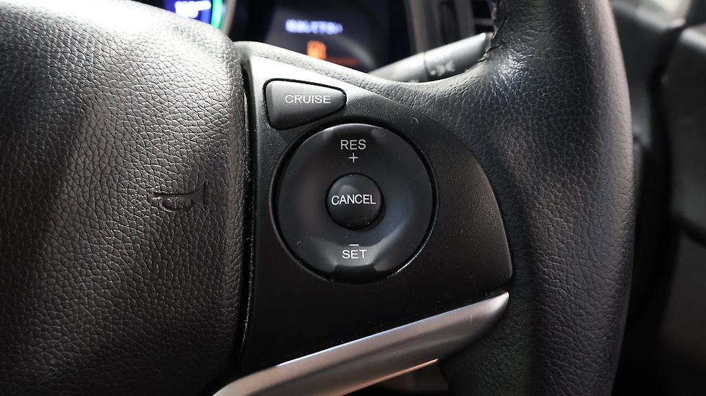 2015 Honda Fit Hybrid L-Package image 327800