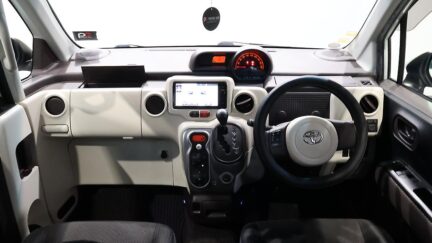 2015 Toyota Spade G Model image 328252