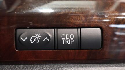 2013 Toyota Vellfire 2.4Z image 328582