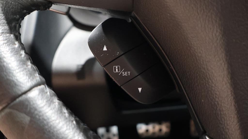 2014 Subaru Xv 2.0i-L Eyesight AWD image 330295