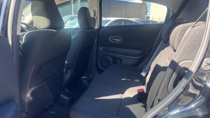 2014 Honda Vezel Hybrid X, Low KMS image 327635