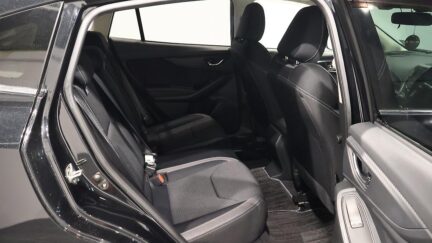 2017 Subaru Impreza Sport 2.0i-S Eyesight image 327749