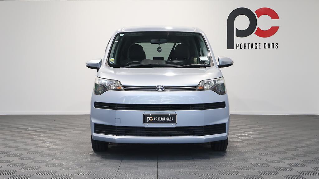 2013 Toyota Spade X – Power Sliding Door easy access image 328110