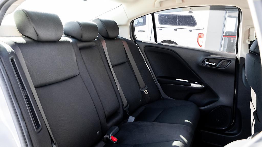 2014 Honda Grace Hybrid Low KMS Push start image 328701