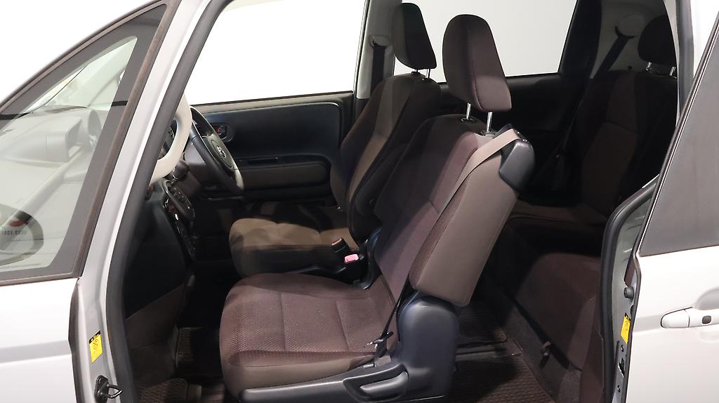 2014 Toyota Spade G Model – Alloy Wheels image 329164