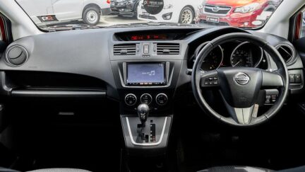 2012 Nissan Lafesta Highway Star-G – 6 Seater – Power Sliding Door image 330173