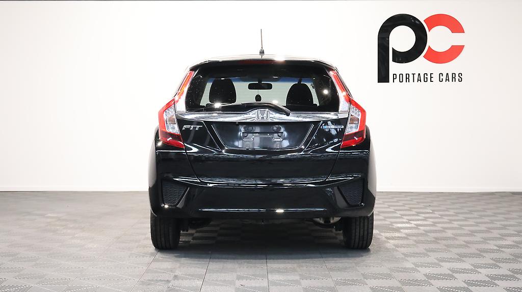 2015 Honda Fit Hybrid L-Package image 327724