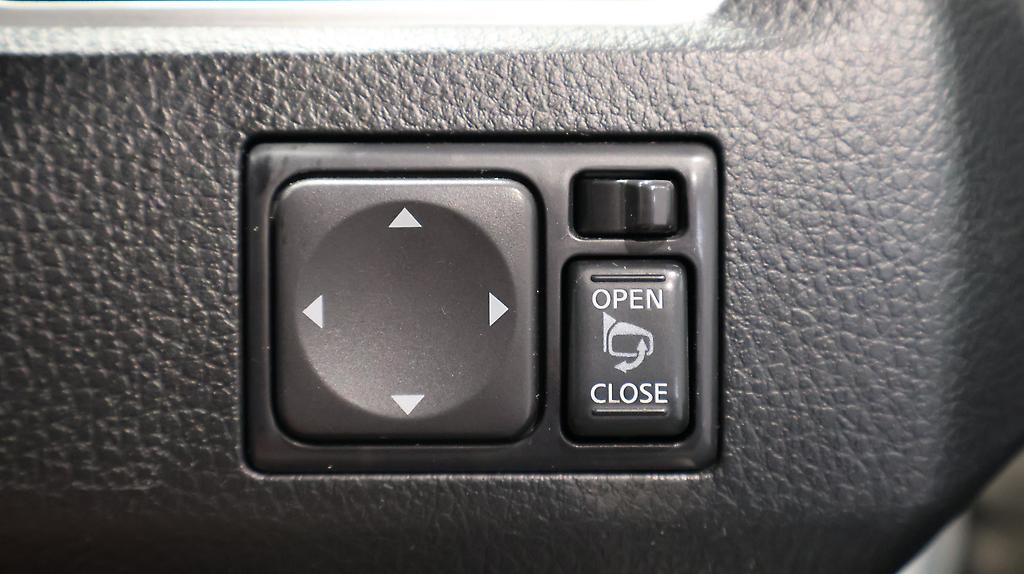 2013 Nissan Serena Highway Star S Hybrid image 328105