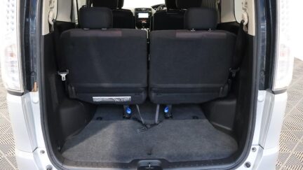 2012 Nissan Serena Highway Star Hybrid image 327702