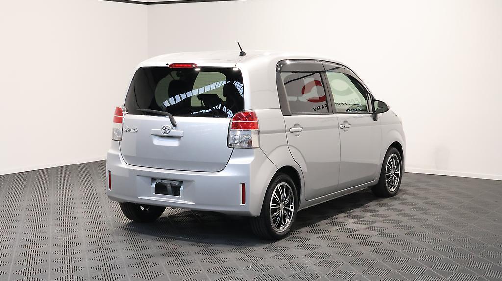 2014 Toyota Spade G Model – Alloy Wheels image 329161