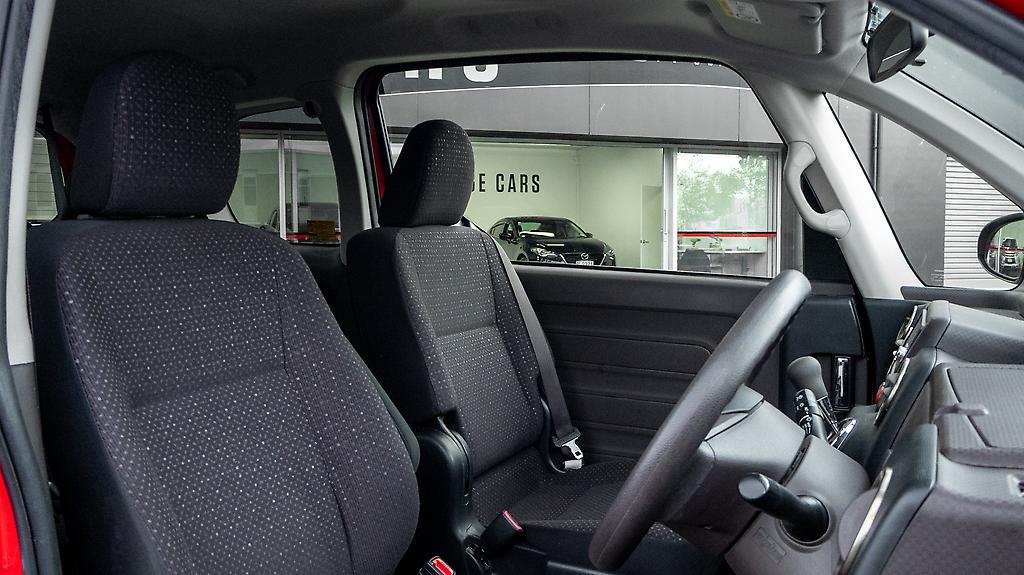 2012 Toyota Spade F Model – Push Button Start image 329700