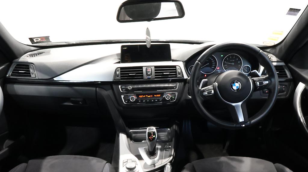 2013 Bmw 320i Touring M Sport image 328006