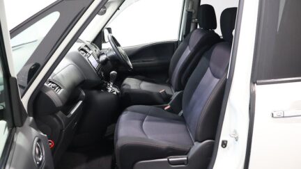 2013 Nissan Serena Highway Star S Hybrid image 328094