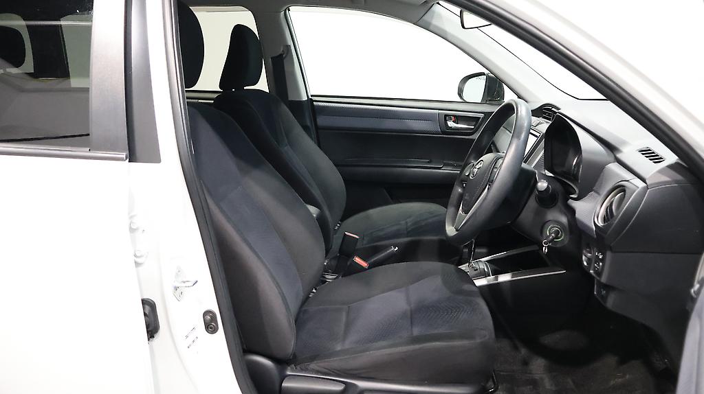 2014 Toyota Corolla FIELDER image 329343