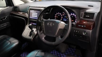 2013 Toyota Vellfire image 330522