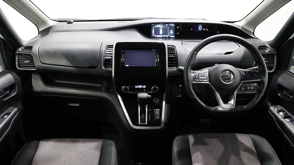 2017 Nissan Serena image 329192