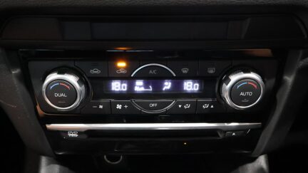 2017 Mazda Atenza 20S Proactiv image 329636