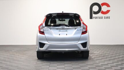 2014 Honda Fit Hybrid image 328268