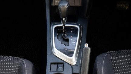 2012 Toyota Auris Sporty look Push start image 329241