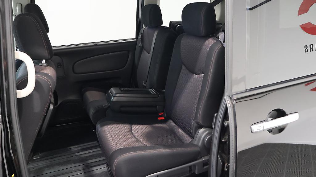 2013 Nissan Serena Hybrid Highway Star S image 329805