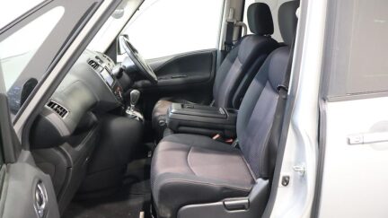 2012 Nissan Serena Highway Star Hybrid image 327703
