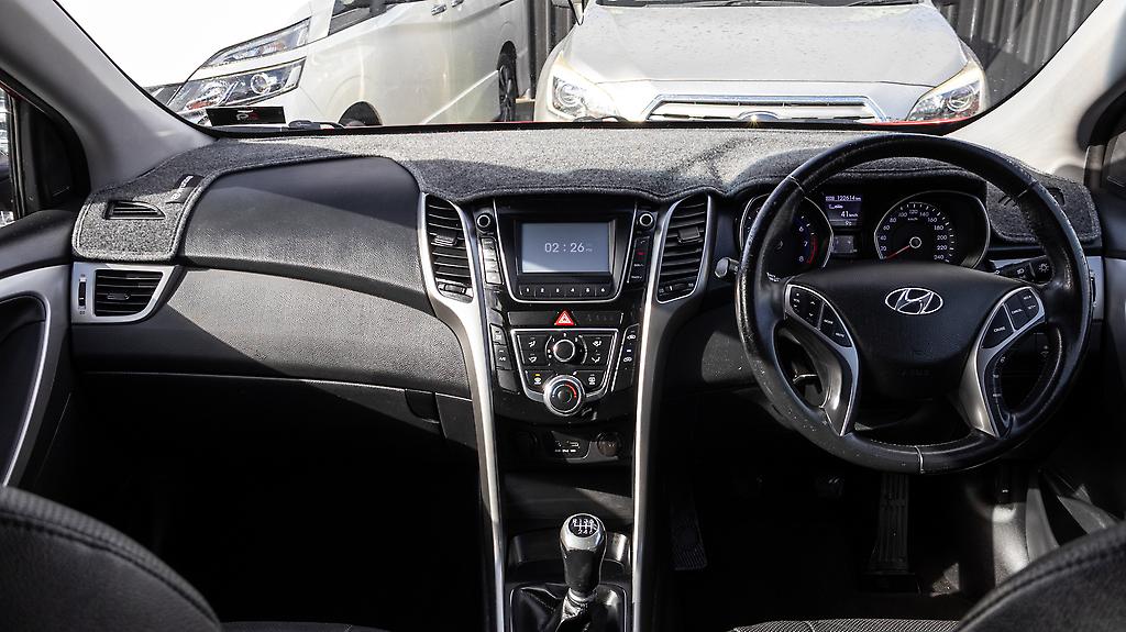 2015 Hyundai I30 Leather PKG 6sp MANUAL image 330214