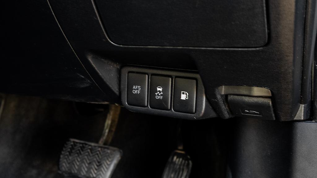 2012 Toyota Avensis Wagon Xi, Push Start, Paddle Shift image 333473