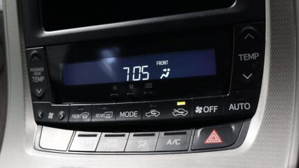 2013 Toyota Vellfire 2.4Z image 328580