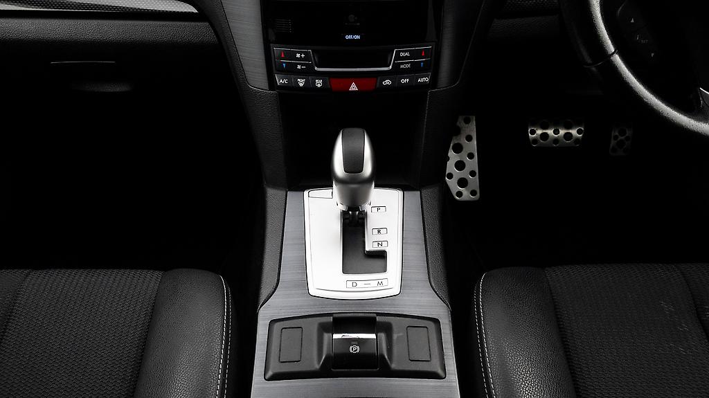 2013 Subaru Legacy Touring Wagon 2.5i Eyesight B Sports image 329725