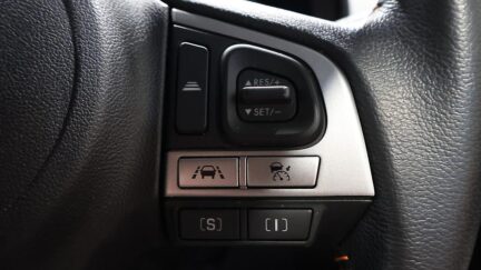 2015 Subaru Xv 2.0i-L Eyesight 4WD image 329330