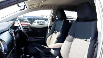 2012 Toyota Auris Sporty look Push start image 329242