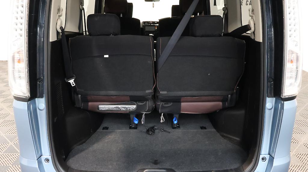 2013 Nissan Serena Hybrid V Selection image 328225