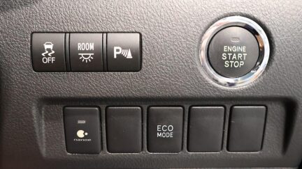 2013 Toyota Vellfire image 330527