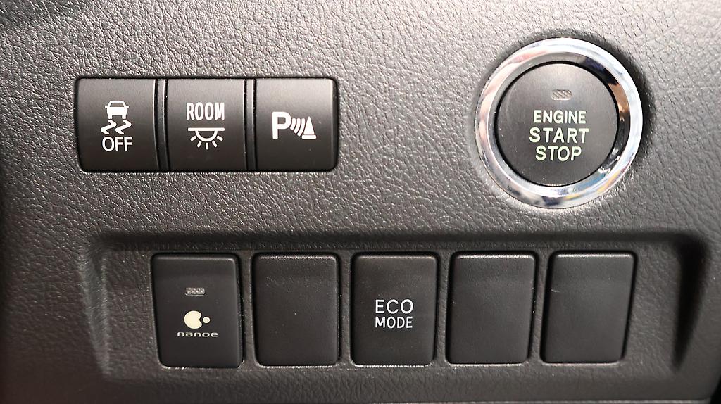 2013 Toyota Vellfire image 330527