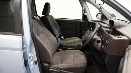 2013 Toyota Spade X – Power Sliding Door easy access image 328118