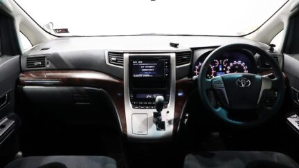 2012 Toyota Vellfire Reverse Camera + Parking Sensors image 328942